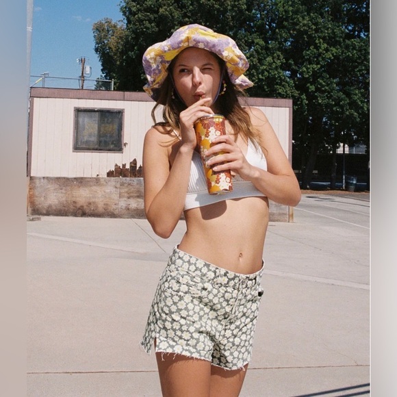 Zara Straight Shorts Daisy Print High Rise Button Fly Women's USA 2 - Picture 1 of 13